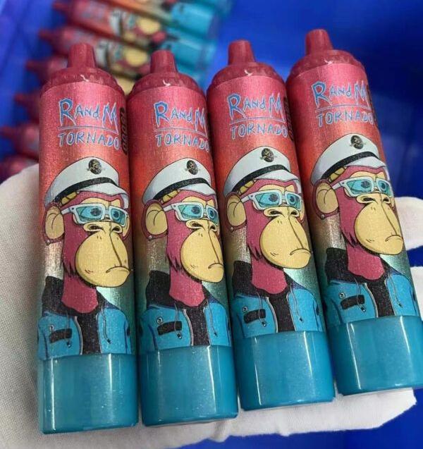 اكتشف عالم النكهات: لماذا تُعد RandM الخيار الأمثل لعشاق الـ Vaping في الكويت